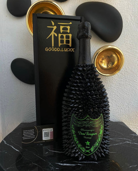 Botella  Edicion especial DOMPERIGNON LUMINOUS / BLACK - Custom " Full Spikes Black" By GOODD LUCKK´